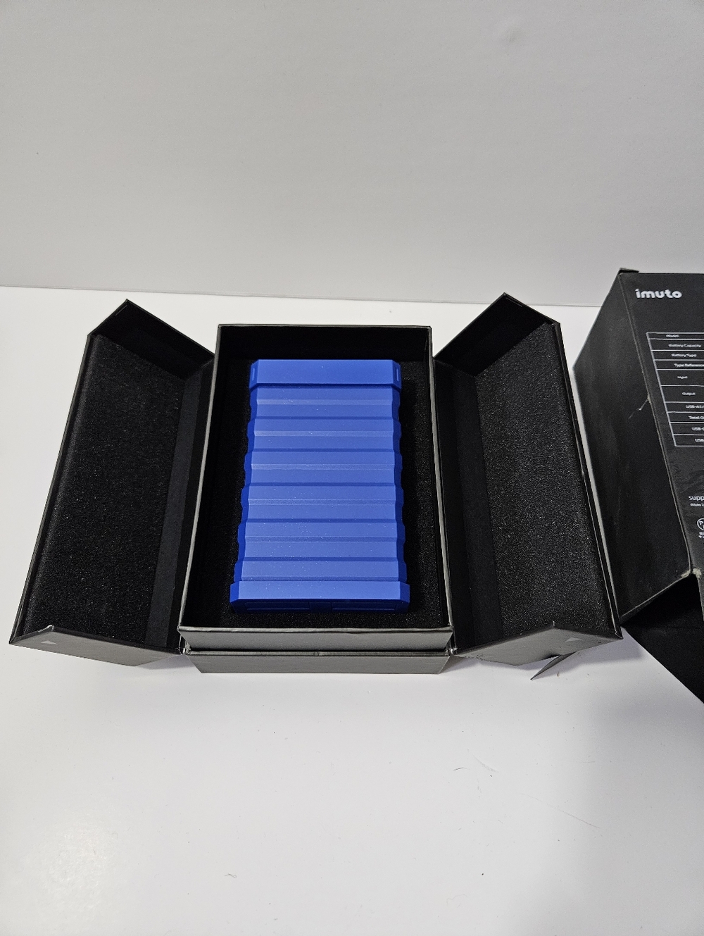 Brand New Imuto SCP-100 Power Bank 26800mAh 3.63V/97.92Wh